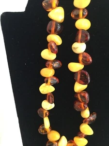 Necklace Baby child genuine Amber from Baltic Sea polished lightweight screw on - Picture 1 of 4