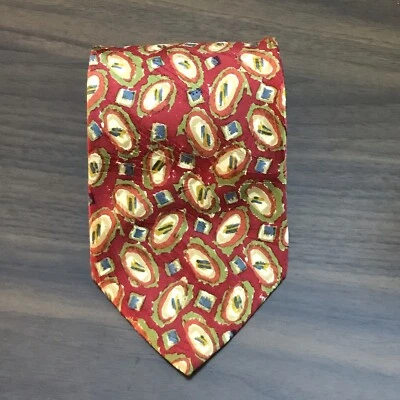 Corbata de seda de lujo ERMENEGILDO ZEGNA roja con estampado abstracto hecha en Italia Foto 1 de 4