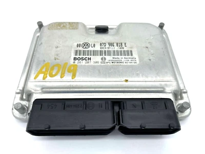 MÓDULO DE CONTROL INFORMÁTICO MOTOR VOLKSWAGEN PASSAT 4.0 ECM 2002-2003 07D906018E *  Foto 1 de 4