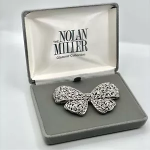 Rare Nolan Miller Glamour Collection 2001 Amore’ Bow Pin Brooch Vintage Classic - Picture 1 of 11