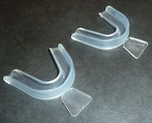 1 SET/PAIR THERMOFORMING MOUTH TRAYS/BLEACH TRAYS - Picture 1 of 1