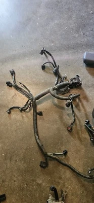 Arnés de cableado para inyector de combustible Subaru Outback 2011. Retirado del motor antiguo. Foto 1 de 2