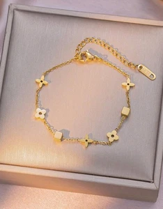 Vierblättriges elegantes geometrisches Würfel & Blume Titan Stahl Armband - Bild 1 von 3