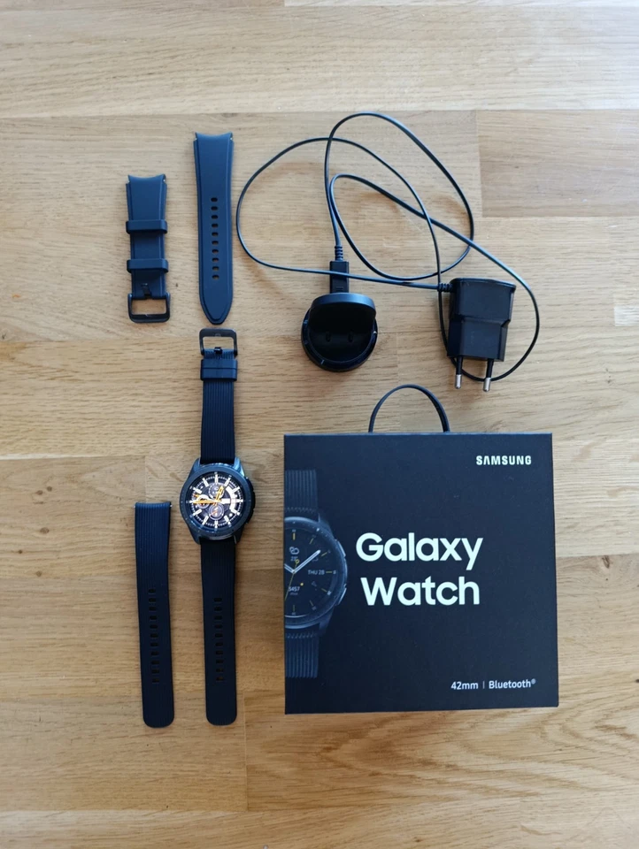 Samsung Galaxy Watch SM-R810 Midnight Black, 42mm, OVP+ Wireless Charger Duo - Bild 1 von 1