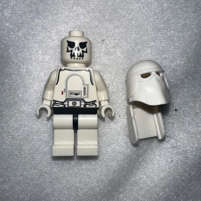 LEGO STAR WARS - First Order Stormtrooper Mini-figure (LG) - Image 1 of 2