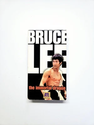 Bruce Lee: The Immortal Dragon (VHS) Foto 1 de 4