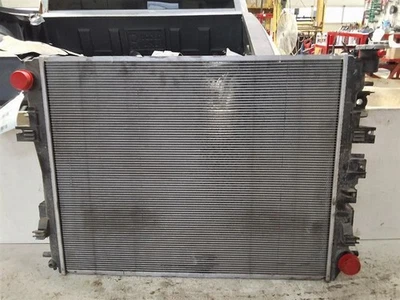 Dodge Ram 1500 2009-2024 radiador 3,6 L Foto 1 de 4