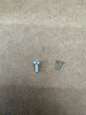 Genuine Hid Bulb Screw W715680-S437 - Image 1 of 4