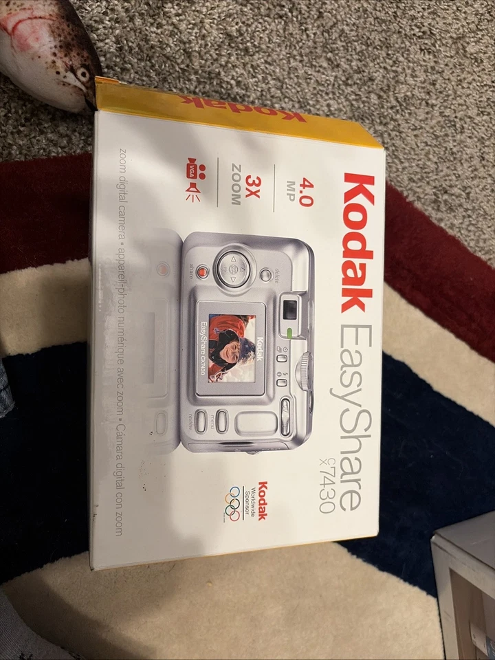 Kodak EasyShare CX7430 4.0MP Digital Camera - Silver - Image 1 of 1