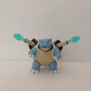Pokémon Battle Feature Figure Deluxe Action Blastoise Battle Ready Figure  - Photo 1 sur 4