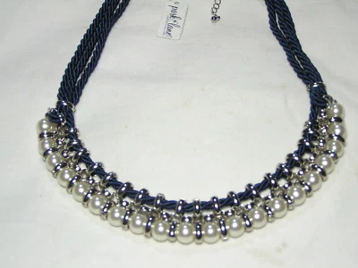 ...Nuevo PARK LANE...Color Plata, Perlas Imitadas, Collar Cuerda Azul... Foto 1 de 4