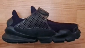 Nike Sock Dart Triple Black - Gr. EU 42.5 / US 9 - Bild 1 von 5