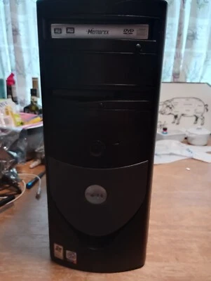 Dell OptiPlex GX260 Desktop with Windows XP Professional - Image 1 of 4