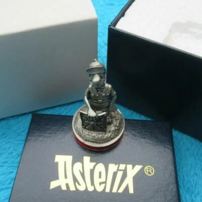 ASTERIX & OBELIX RÖMER Schachfigur Legionär BAUER Schach Zinnfigur Mayfair OVP - Bild 1 von 2