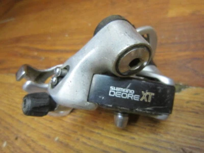 VINTAGE SHIMANO DEORE XT RD-M735 SHORT CAGE REAR DERAILLEUR - Image 1 of 4
