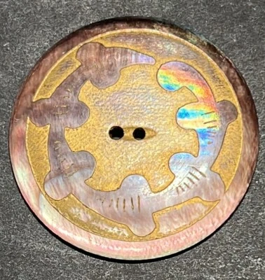 Antique Vintage Victorian Gilt Carved Etched Georgian Button Pearl Shell Rainbow - Image 1 of 4