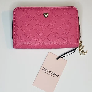 Portafoglio Juicy Couture "Deboss Free Love" rosa caldo con charme multiscomparto bifold - Foto 1 di 5