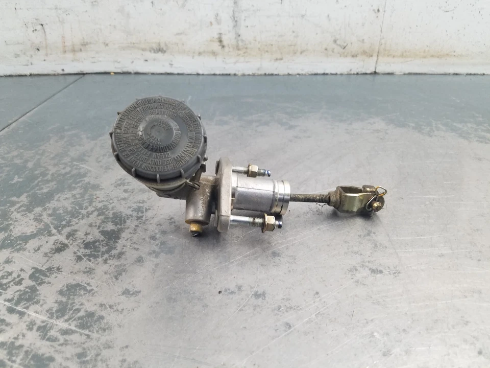 Honda S2000 AP1 2003 embrague cilindro maestro #7539 X4 Foto 1 de 4