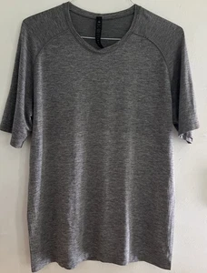 Top deportivo de manga corta gris Lululemon para hombre talla grande - Imagen 1 de 24