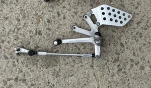 pedana cambio honda cbr 954rr completa - Foto 1 di 2