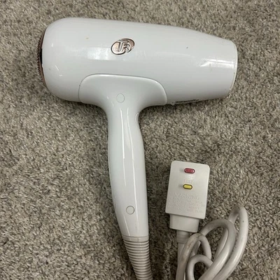 Secador de pelo T3 Featherweight StyleMax 1875W oro blanco y rosa (77832) soplador solamente Foto 1 de 4