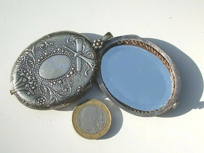 BEAU et GRAND PENDENTIF PORTE PHOTO / MIROIR / ANCIEN 1930/40 en Métal argenté - Photo 1/4