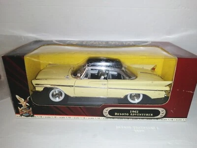 DESOTO ADVENTURER 1961 REF.92738 ROAD LEGENDS SCALA 1/18 - Immagine 1 di 2