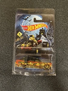 Hot Wheels 2014 Happy Halloween Ghostbusters Ecto-1 Super Rare FREE Protector - Picture 1 of 1
