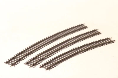 Tillig Pilz  H0 85141 143 145   3 Gleise gebogen  je 1x R21 / 31 / 41  (264534) - Bild 1 von 2