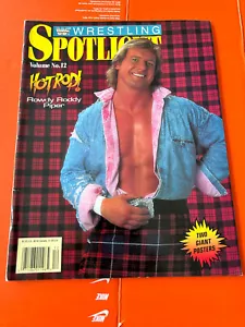 WWF Wrestling Spotlight Magazine Vol. 12: Roddy Piper w/Poster + Merch catalogue - Picture 1 of 3