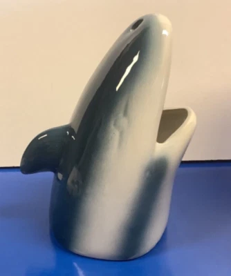 Lindo Soporte Multiusos en Forma de Tiburón, Cerámica Blanca Suculenta Maceta Tarro Bañera Foto 1 de 4