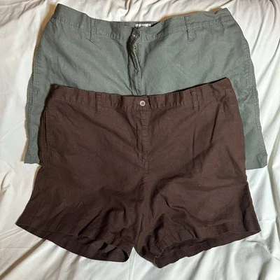 Brown/Green Fashion Bug Shorts 22/24 Plus Barely Worn - Image 1 of 4