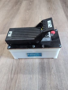 IMPERIAL EASTMAN P131-10 MODEL F-AIR OVER HYDRAULIC PEDAL PUMP 10000 PSI/700 BAR - Picture 1 of 5