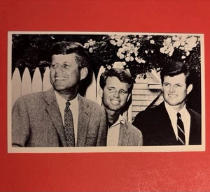 Tarjetas Ed-U 1964 JFK John F. Kennedy - 20 de julio de 1960. Los tres hermanos Kennedy - Imagen 1 de 2