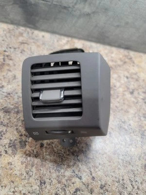 Painel de ventilação 2003-2009 Lexus Toyota GX470 lado direito cinza fabricante de equipamento original - Imagem 1 de 4