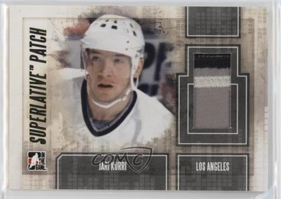 2012-13 ITG Superlative Volume 3 Patch Gold /9 Jari Kurri #SP-40 Patch HOF - Image 1 of 2