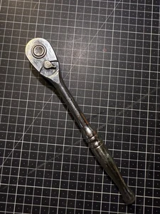 Trinquete de accionamiento Husky 3/8" con liberación rápida - Imagen 1 de 4