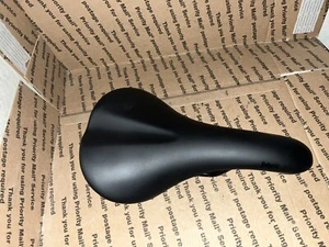 Fabric Scoop Elite Shallow Sattel toller leichter Fahrradsitz - Bild 1 von 9