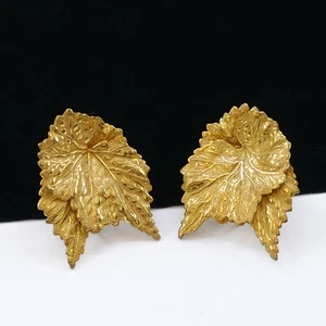 VINTAGE MIRIAM HASKELL RUSSIAN GOLD-TONE LEAF CLIP-ON EARRINGS - Picture 1 of 5