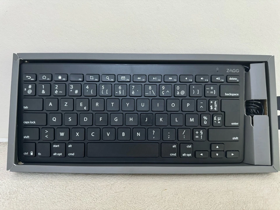 ZAGG Verkabelte Tastatur 150 CMS Usb-A Anschluss Französisch Azerty für Windows - Bild 1 von 3