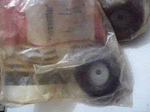 Montaje de vibración Briggs & Stratton genuino OEM/NOS, 191413GS - Imagen 1 de 2