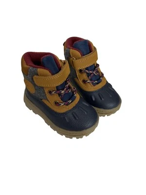 Botas de invierno Carters Frederick marrón y azul marino para niños pequeños talla 5M Foto 1 de 4