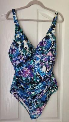 Maiô feminino Croft & Barrow peça única multicolorido abstrato tamanho 20 - Imagem 1 de 4