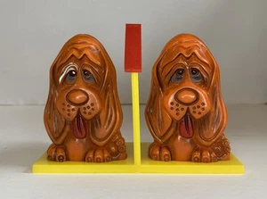 Vintage Hound Dog Salt & Pepper Shakers Basset Hound Plastic Kitchen Decor - Picture 1 of 8