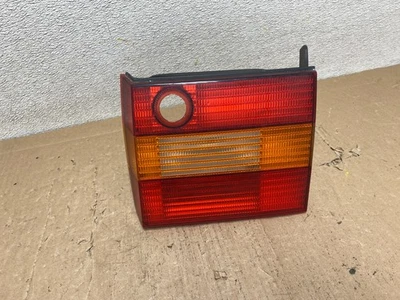 1995 a 1997 Volkswagen Passat passageiro direito destro lanterna traseira interna fabricante de equipamento original S0902 DG - Imagem 1 de 4