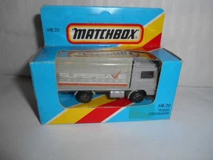 Matchbox Superfast - MB20 - Volvo Container Truck - Picture 1 of 4