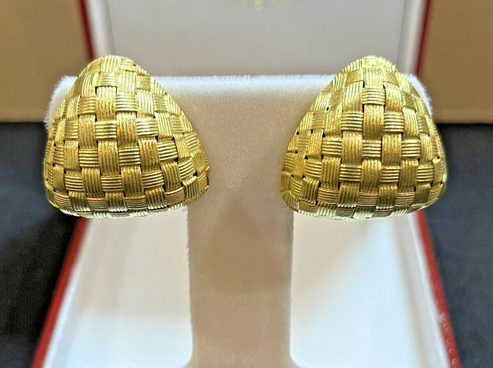 Pendientes de oro amarillo de 18k Italia 14,5 gramos Omega dorso cesta tejido triángulos Foto 1 de 4