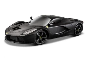 Voiture télécommandée Maisto Tech Ferrari LaFerrari (noir mat, échelle 1/24) - Photo 1 sur 2