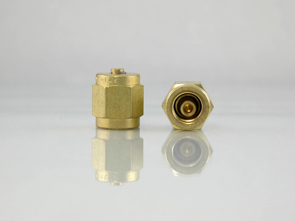 LOT OF 2, GYROLOK HOKE 2PBR BRASS TUBE FITTING PLUG FACE SEAL FITTING 1/8 IN CAP - Image 1 of 1