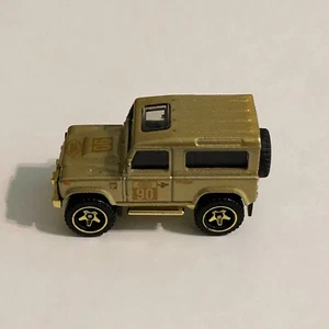 Hot Wheels Paket Pull 2022 F•A•O Schwarz Gold Edition ∞ Land Rover Defender 90 - Bild 1 von 6